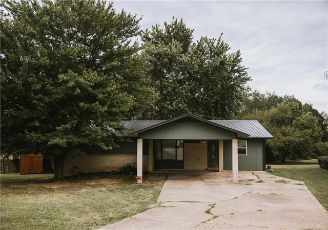 Photo 1 of Single family home for sale at 903 Quail Ave, Harrison, AR 72601 | MLS# 1361807 | Listing updated on 2026-09-12