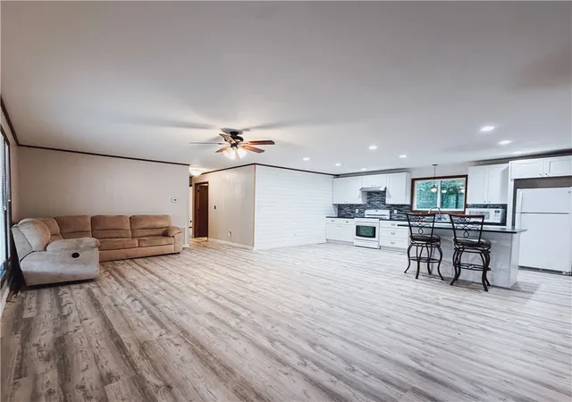 Photo 4 of Single family home for sale at 903 Quail Ave, Harrison, AR 72601 | MLS# 1361807 | Listing updated on 2026-09-12