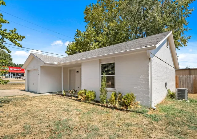 Photo 2 of Single family home for sale at 116 Southland St, Centerton, AR 72719 | MLS# 1361767 | Listing updated on 2026-09-12