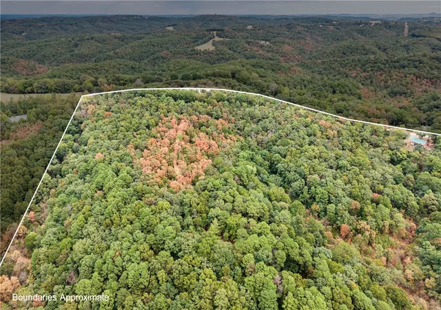 Photo 3 of Sale Pending at 1351 Cr 108, Eureka Springs, AR 72632 | MLS# 1361689 | Listing updated on 2026-09-15