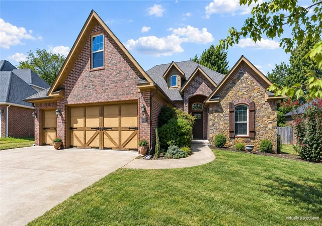 Photo 2 of Single family home for sale at 4404 Sw Crk View St, Bentonville, AR 72713 | MLS# 1361499 | Listing updated on 2026-09-12