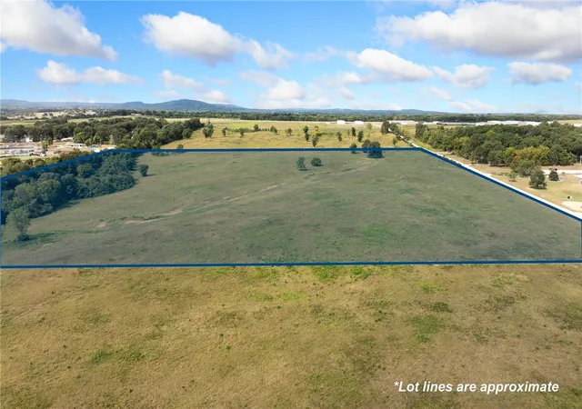 Photo 3 of Land for sale at 806 Gipson Rd, Harrison, AR 72601 | MLS# 1361883 | Listing updated on 2026-10-01