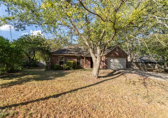 Photo 1 of Sale Pending at 194 Craig St, West Fork, AR 72774 | MLS# 1361646 | Listing updated on 2026-09-25