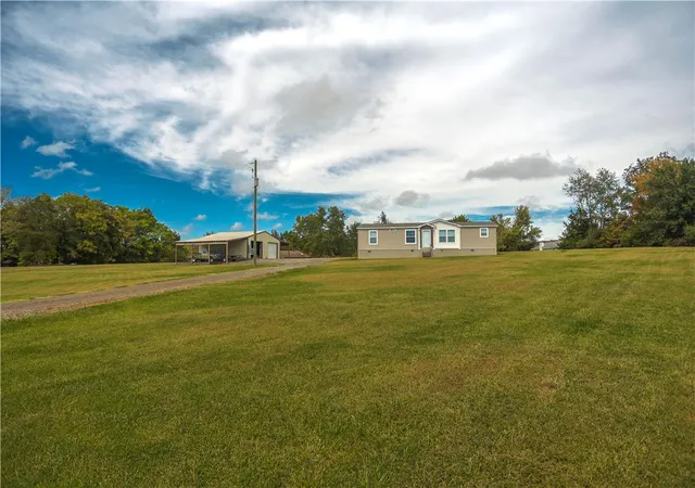 Photo 3 of Sale Pending at 112 Homer Roach Ln, Russellville, AR 72802 | MLS# 1361884 | Listing updated on 2026-09-15