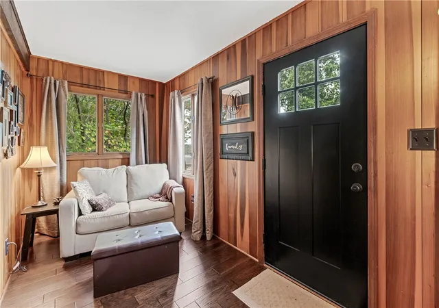 Photo 2 of Single family home for sale at 303 Ridge Rd, Eureka Springs, AR 72631 | MLS# 1361403 | Listing updated on 2026-09-11