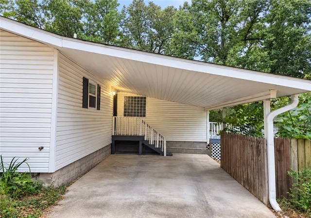 Photo 3 of Single family home for sale at 8551 W Athens Ln, Fayetteville, AR 72704 | MLS# 1361894 | Listing updated on 2026-09-14