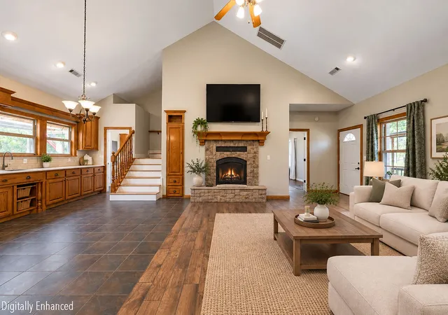 Photo 4 of Single family home for sale at 459 E Wallin Mountain Rd, West Fork, AR 72774 | MLS# 1361401 | Listing updated on 2026-09-12
