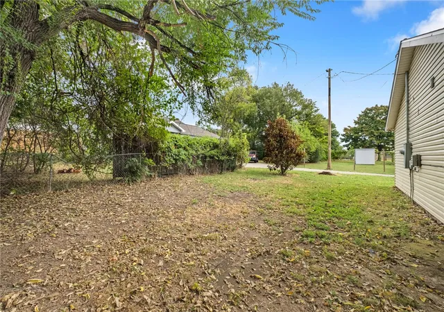Photo 25 of Single family home for sale at 222 E 13th Street, Fayetteville, AR 72701 | MLS# 1361903 | Listing updated on 2026-09-12