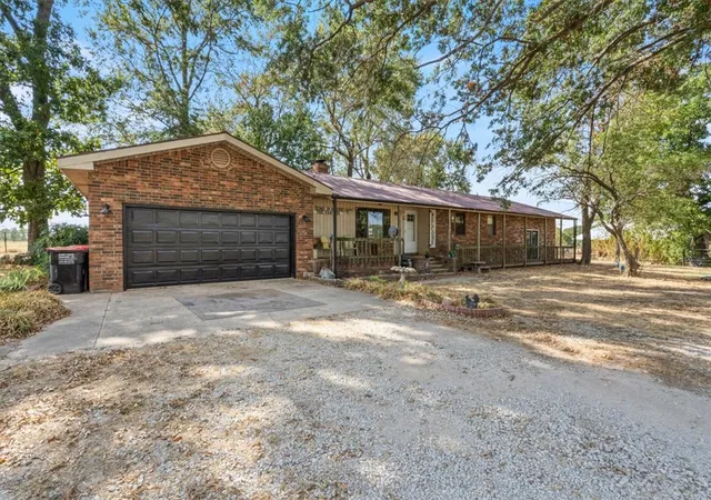Photo 2 of Single family home for sale at 13071 S Highway 43, Siloam Springs, AR 72761 | MLS# 1361622 | Listing updated on 2026-09-13
