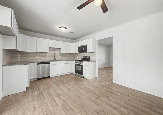 Photo 2 of Single family home for sale at 2505 Toni Ave, Springdale, AR 72762 | MLS# 1360361 | Listing updated on 2026-09-12