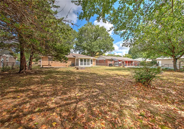 Photo 4 of Single family home for sale at 2505 Toni Ave, Springdale, AR 72762 | MLS# 1360361 | Listing updated on 2026-10-19