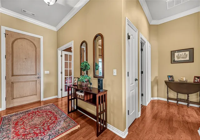 Photo 3 of Single family home for sale at 1953 S Doral Dr, Fayetteville, AR 72701 | MLS# 1361801 | Listing updated on 2026-09-28