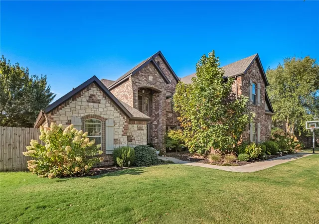 Photo 2 of Single family home for sale at 4911 E Sagely Ln, Fayetteville, AR 72703 | MLS# 1361911 | Listing updated on 2026-09-12