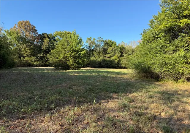 Photo 2 of Land for sale at Tbd Barcliff Dr, Ozark, AR 72949 | MLS# 1361924 | Listing updated on 2026-09-12
