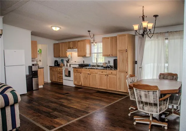 Photo 4 of Manufactured home for sale at 1782 Choctaw Ln, Harrison, AR 72601 | MLS# 1361901 | Listing updated on 2026-09-13