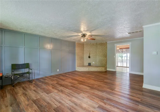 Photo 2 of Single family home for sale at 412 S Old Wire Rd, Washburn, MO 65772 | MLS# 1361941 | Listing updated on 2026-09-13