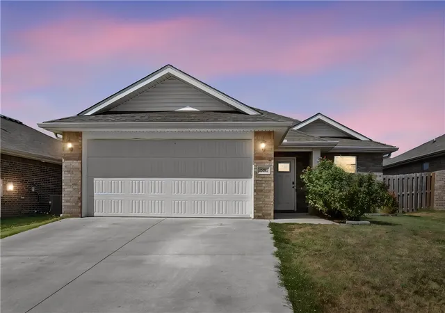 Photo 1 of Single family home for sale at 6003 Nw Ettie May St, Bentonville, AR 72713 | MLS# 1361938 | Listing updated on 2026-10-06