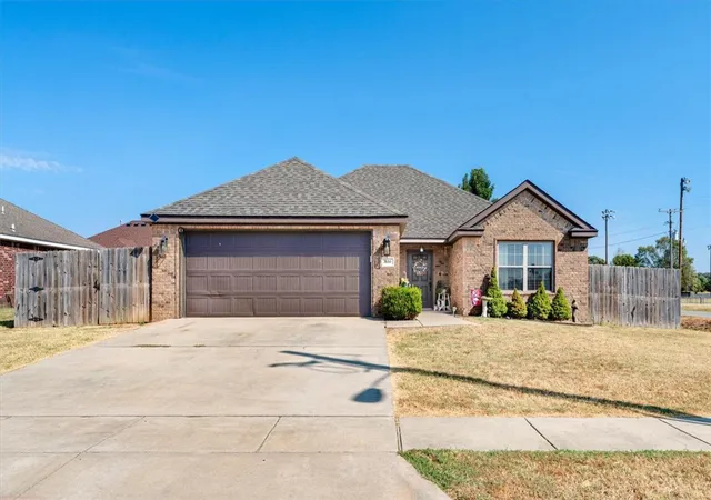 Photo 1 of Single family home for sale at 800 Mulberry St, Gravette, AR 72736 | MLS# 1361919 | Listing updated on 2026-09-15