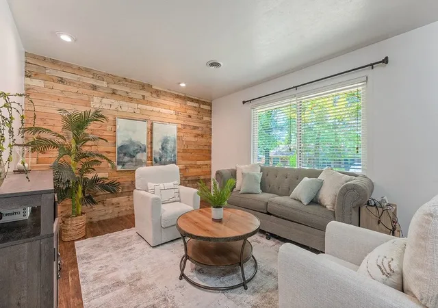 Photo 1 of Single family home for sale at 1501 Camino Real, Springdale, AR 72762 | MLS# 1361908 | Listing updated on 2026-09-14
