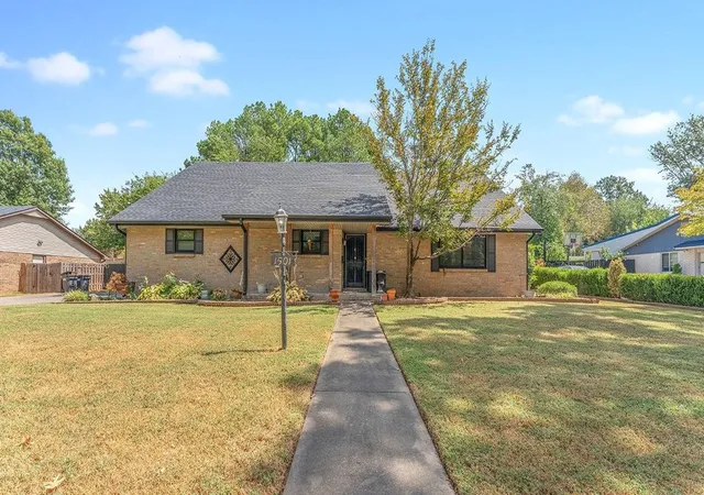 Photo 1 of Single family home for sale at 1501 Camino Real, Springdale, AR 72762 | MLS# 1361908 | Listing updated on 2026-10-16