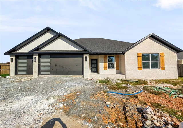 Photo 1 of Single family home for sale at 504 Buffalo Gap Dr, Siloam Springs, AR 72761 | MLS# 1361966 | Listing updated on 2026-10-22