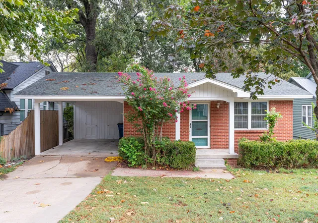 Photo 1 of Single family home for sale at 2015 S Q St, Fort Smith, AR 72901 | MLS# 1362005 | Listing updated on 2026-09-14