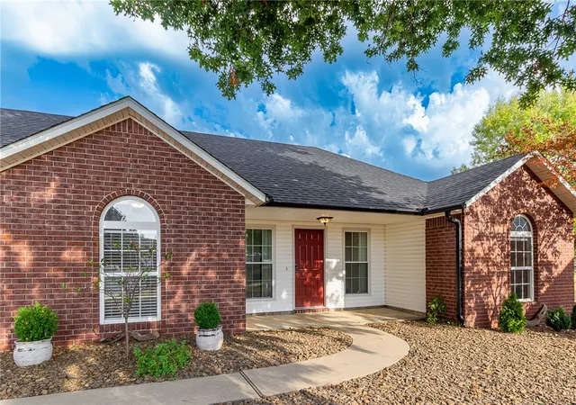 Photo 1 of Sale Pending at 2011 W Sumac St, Rogers, AR 72758 | MLS# 1360420 | Listing updated on 2026-09-19