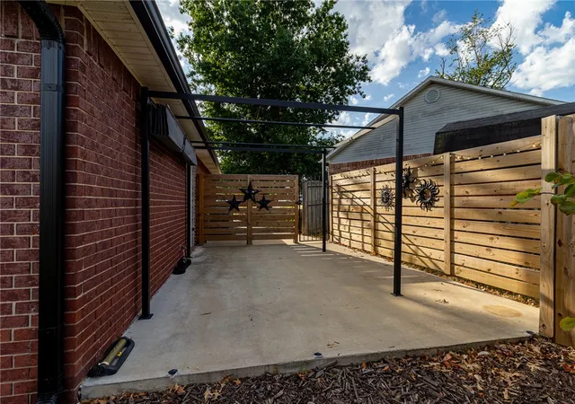 Photo 3 of Sale Pending at 2011 W Sumac St, Rogers, AR 72758 | MLS# 1360420 | Listing updated on 2026-09-19