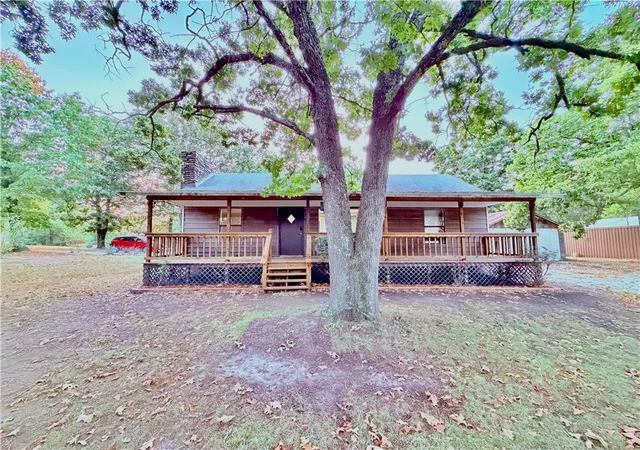 Photo 1 of Single family home for sale at 4045 N Salem Rd, Fayetteville, AR 72704 | MLS# 1361963 | Listing updated on 2026-09-29