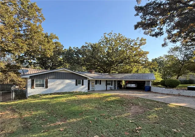 Single family home for sale at 10033 Mockingbird Ln, Dardanelle, AR 72834 | MLS# 1362760