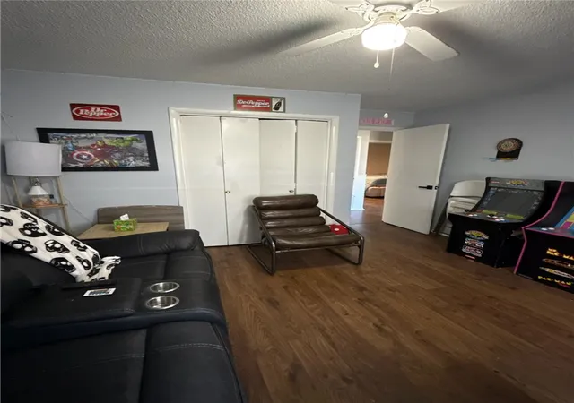 Photo 3 of Single family home for sale at 404 Sw 20 Th, Bentonville, AR 72712 | MLS# 1362839 | Listing updated on 2026-10-20