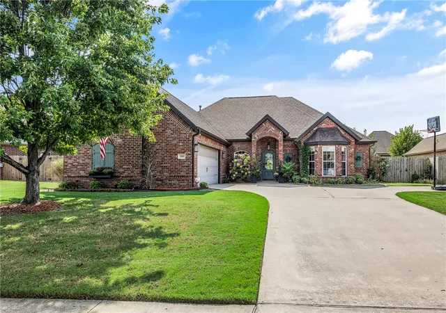 Photo 1 of Single family home for sale at 2203 Sw Nutmeg St, Bentonville, AR 72713 | MLS# 1362758 | Listing updated on 2026-10-21