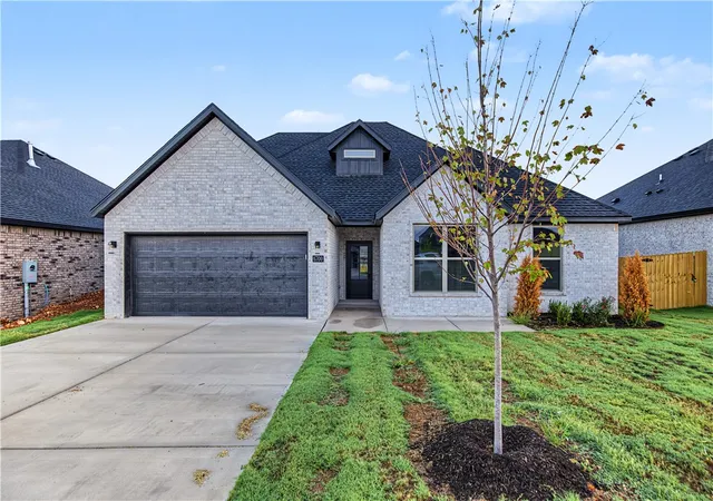 Photo 3 of Single family home for sale at 6700 High Meadow Blvd, Bentonville, AR 72713 | MLS# 1362868 | Listing updated on 2026-10-19