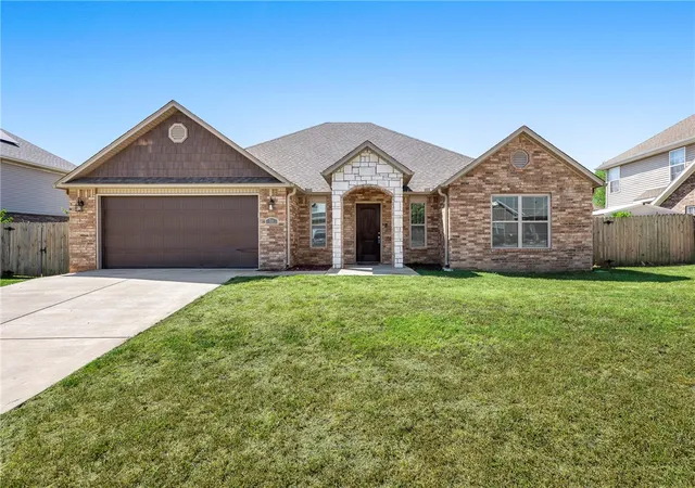 Photo 1 of Single family home for sale at 711 Paint Ln, Centerton, AR 72719 | MLS# 1360803 | Listing updated on 2026-10-20