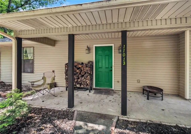 Photo 2 of Sale Pending at 11013 Lakeside Dr, Rogers, AR 72756 | MLS# 1363577 | Listing updated on 2026-10-20
