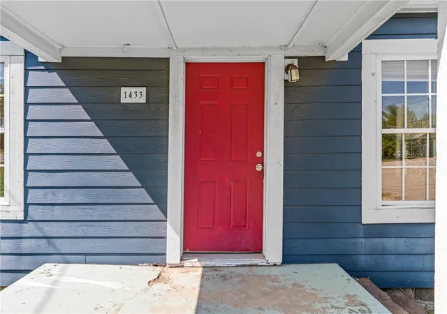 Photo 2 of Sale Pending at 1433 N Garland Ave, Fayetteville, AR 72703 | MLS# 1363118 | Listing updated on 2026-10-17