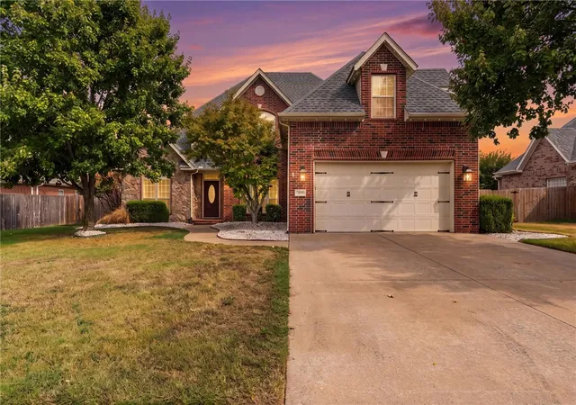 Photo 1 of Single family home for sale at 603 Se Jamaica Dr, Bentonville, AR 72712 | MLS# 1363491 | Listing updated on 2026-10-21