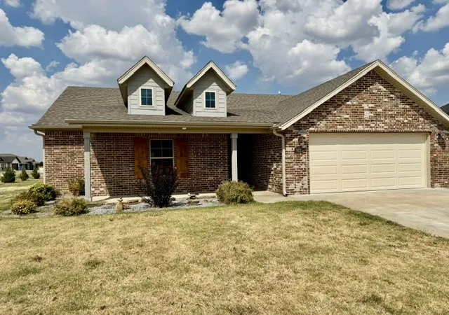 Single family home for sale at 912 Hickory Meadows Ave, Tontitown, AR 72762 | MLS# 1362194