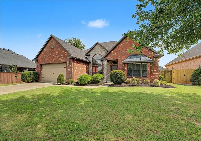 Photo 2 of Single family home for sale at 3503 Sw Baybridge Cvs, Bentonville, AR 72712 | MLS# 1363856 | Listing updated on 2026-10-18