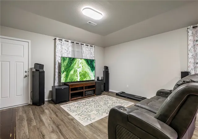 Photo 3 of Single family home for sale at 2525 E Foxbury St, Siloam Springs, AR 72761 | MLS# 1363526 | Listing updated on 2026-10-21