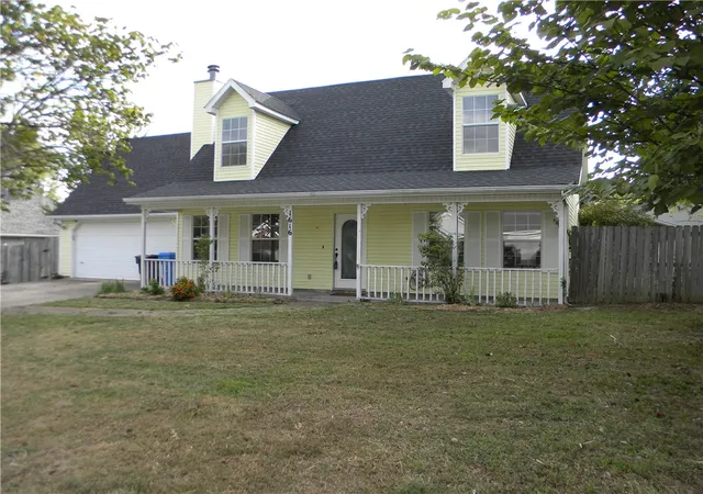 Photo 1 of Single family home for sale at 1616 S Tallgrass Dr, Fayetteville, AR 72701 | MLS# 1363890 | Listing updated on 2026-10-27