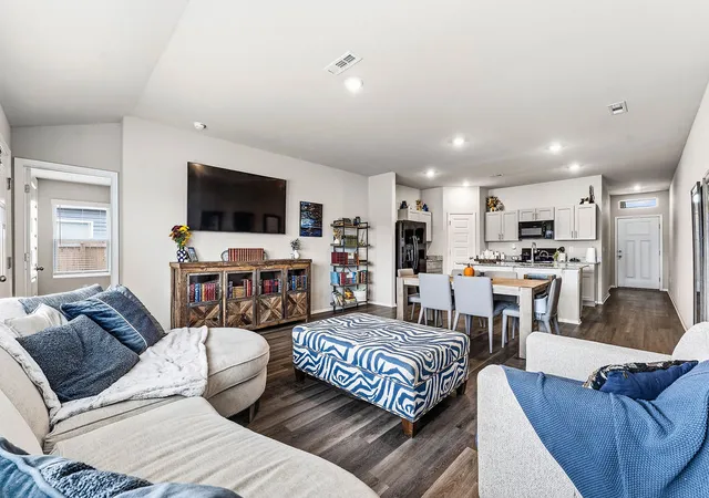 Photo 3 of Townhouse for sale at 6604 Nw Vandergriff St, Bentonville, AR 72713 | MLS# 1363278 | Listing updated on 2026-10-21