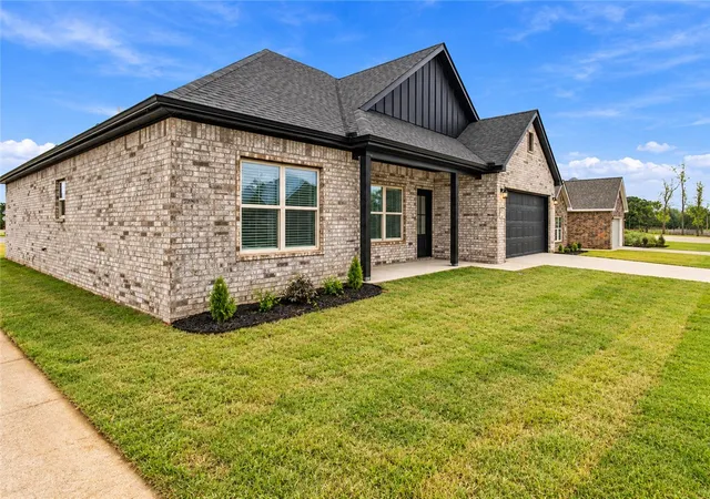 Photo 2 of Single family home for sale at 4407 Sw Pawhuska St, Bentonville, AR 72713 | MLS# 1363394 | Listing updated on 2026-10-21