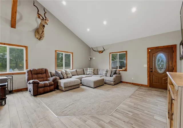 Photo 4 of Single family home for sale at 28559 Farm Rd 1190, Eagle Rock, MO 65641 | MLS# 1364136 | Listing updated on 2026-10-17