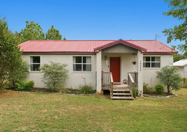 Photo 1 of Sale Pending at 10988 Pickett Ridge Rd, Prairie Grove, AR 72753 | MLS# 1364189 | Listing updated on 2026-10-21