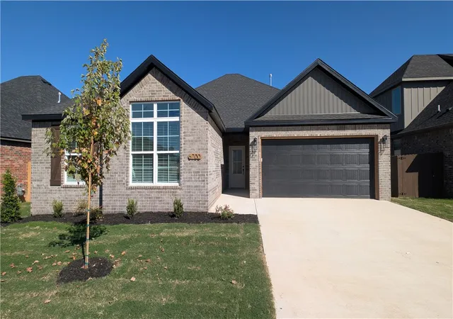 Photo 2 of Single family home for sale at 6700 Basswood Ave, Bentonville, AR 72713 | MLS# 1364500 | Listing updated on 2026-10-15