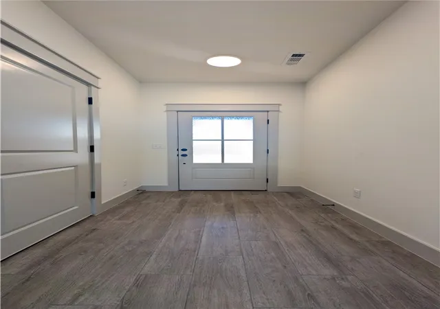 Photo 3 of Single family home for sale at 6700 Basswood Ave, Bentonville, AR 72713 | MLS# 1364500 | Listing updated on 2026-10-15