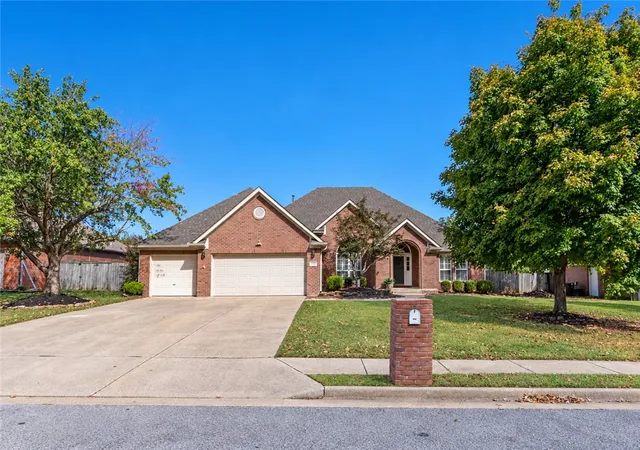 Single family home for sale at 4410 Essex Cvs, Springdale, AR 72762 | MLS# 1364506