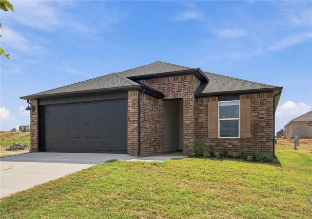 Photo 1 of Sale Pending at 4301 Orchid Ave, Springdale, AR 72764 | MLS# 1364621 | Listing updated on 2026-10-08