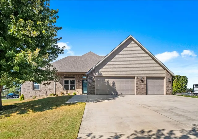 Photo 1 of Single family home for sale at 13425 Loyle Ln, Gravette, AR 72736 | MLS# 1364709 | Listing updated on 2026-10-09